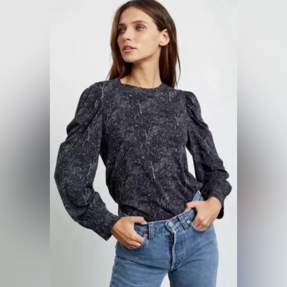 Rails Emilia Charcoal Snakeskin Long Sleeve Crew Neck Top size Small - Picture 1 of 7